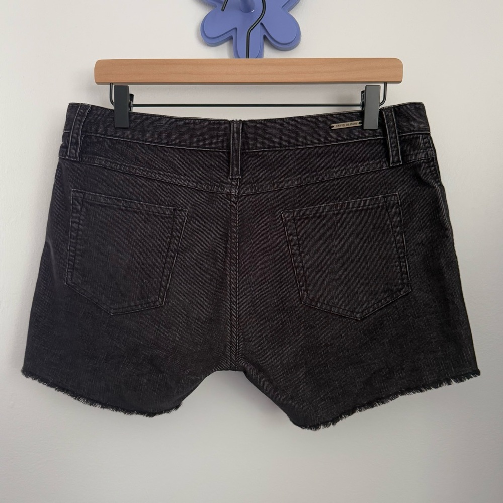 Carve Designs 6 Oahu Shorts Relaxed Black Corduroy Cut Off Mid Rise - Picture 3 of 6